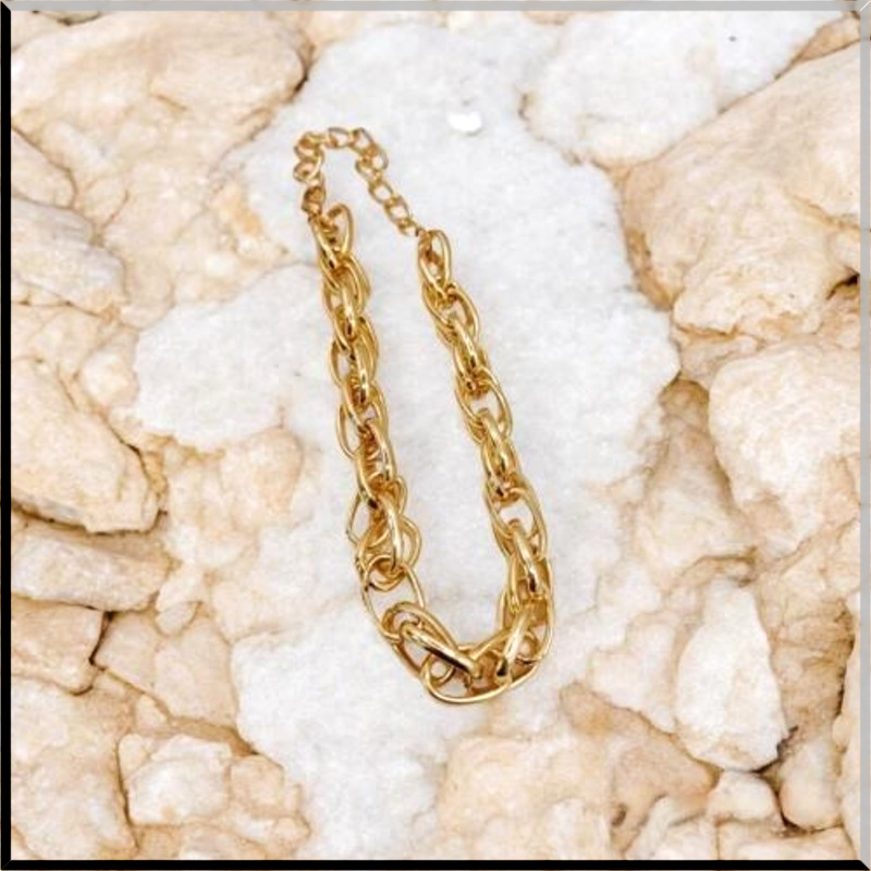 Gold Cable Chain Short Necklace